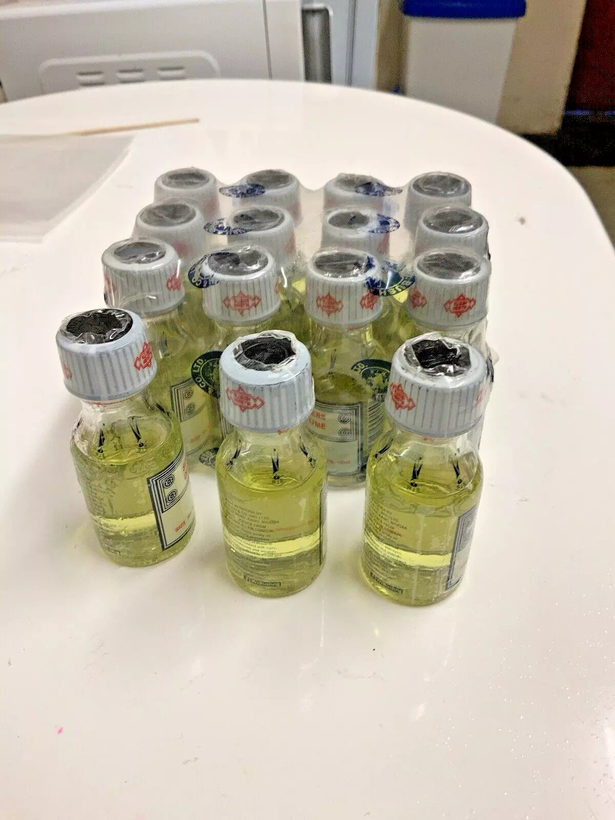 🌸 Six Flowers Spiritual Oil (Aceite Espiritual de Seis Flores)